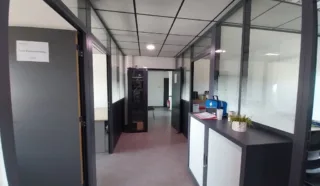  BUREAUX 223 M² PONTCHATEAU