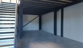  LOCAL D'ACTIVITÉS THEIX 210 m²
