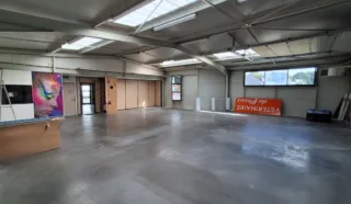  LOCAL D'ACTIVITES 450 m² INZINZAC LOCHRIST