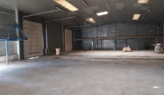  LOCAL D'ACTIVITES 1 140 M² ST BRIEUC