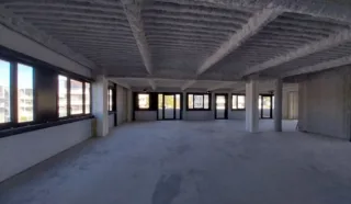  BUREAUX 663 m² Divisible SAINT-NAZAIRE