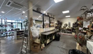  LOCAUX COMMERCIAUX 203 M² SAINT HERBLAIN