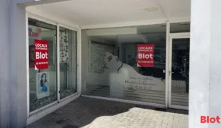  LOCAUX COMMERCIAUX 50 M² LA BAULE ESCOUBLAC