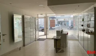  LOCAUX COMMERCIAUX 50 M² LA BAULE ESCOUBLAC