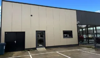  LOCAL COMMERCIAL 56 m² LANESTER