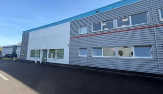  LOCAUX COMMERCIAUX / D'ACTIVITES MONTGERMONT 600 m²
