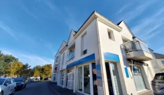  BUREAUX LOCAUX COMMERCIAUX 55 M² GUERANDE
