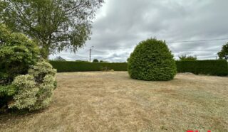 Terrain 776m²