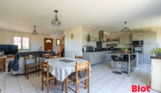 Maison 6 pièce(s)