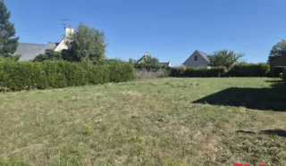 Terrain 882m²