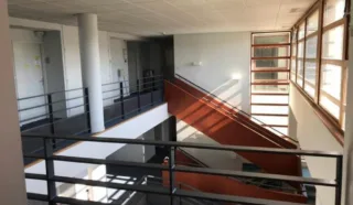  Bâtiment tertiaire  3 829 m² NANTES EST