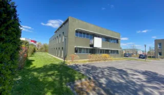  BATIMENT INDEPENDANT 789 m² LA CHAPELLE S/ERDRE