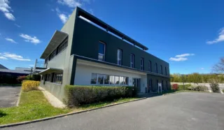  BATIMENT INDEPENDANT 789 m² LA CHAPELLE S/ERDRE