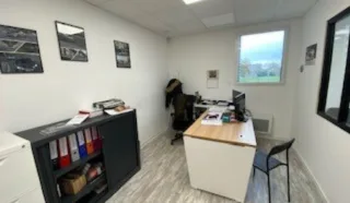  LOCAL ACTIVITÉS CHATEAUBOURG 440 m²