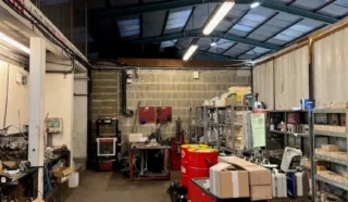  BATIMENT 1150 m² RENNES route de Lorient