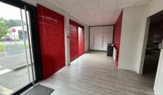  LOCAUX PROFESSIONNELS 90 M² PLÉLAN LE GRAND