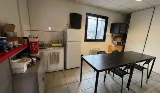  LOCAUX D'ACTIVITES RENNES Route de Lorient 400 m²