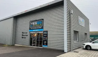  LOCAUX D'ACTIVITES RENNES Route de Lorient 400 m²