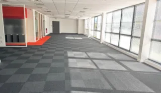  BUREAUX 5 438 M² SAINT HERBLAIN