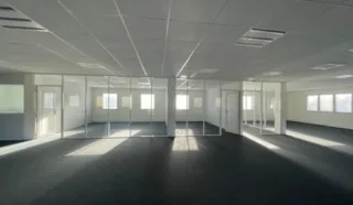  BUREAUX 384 M² SAINT HERBLAIN