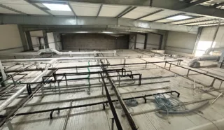  BÂTIMNT D'ACTIVITES ERCE-PRES-LIFFRE 1300 m²