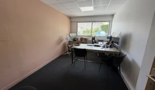  BUREAU 184 M² HAUTS PAVES