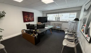  BUREAU 184 M² HAUTS PAVES