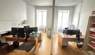  BUREAUX 161 M² NANTES