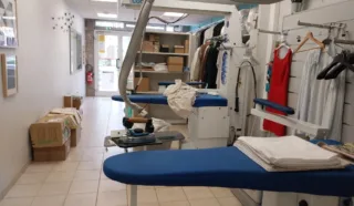 LOCAUX COMMERCIAUX DINAN 102 m²