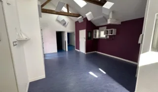  BUREAUX 137 m² BETTON