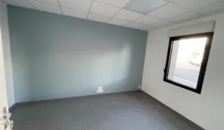  CELLULES D'ACTIVITES 340 m² DIVISIBLE 170 m² MONTBERT