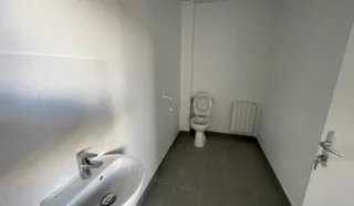  CELLULES D'ACTIVITES 340 m² DIVISIBLE 170 m² MONTBERT