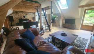  LOCAUX COMMERCIAUX AVEC HABITATION DINAN 178 m²
