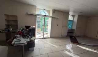  BUREAUX/COMERCE 263 m² CHARTRES DE BRETAGNE