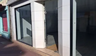  LOCAL COMMERCIAL 75 m² LORIENT