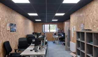  BUREAU TADEN 45 m²