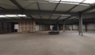  LOCAL D'ACTIVITÉS / COMMERCIAL THEIX 3 352 m²