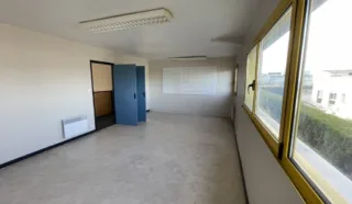  BUREAUX 128 m² AXE ST BRIEUC / LAMBALLE