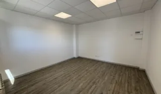  LOCAUX D'ACTIVITÉS 240 M² LA CHAPELLE BASSE MER