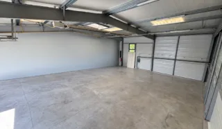  LOCAUX D'ACTIVITÉS 240 M² LA CHAPELLE BASSE MER