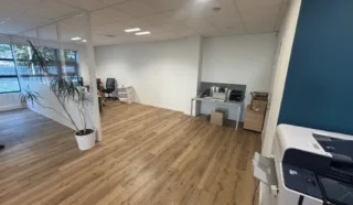  LOCAUX D'ACTIVITÉS 700 M² VIGNEUX DE BRETAGNE