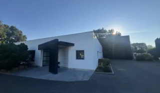  LOCAUX D'ACTIVITÉS 700 M² VIGNEUX DE BRETAGNE