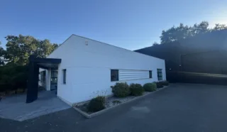 LOCAUX D'ACTIVITÉS 700 M² VIGNEUX DE BRETAGNE