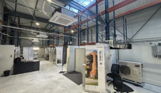  LOCAUX D'ACTIVITÉS 700 M² VIGNEUX DE BRETAGNE