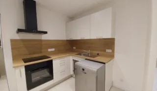  LOCAL D'ACTIVITÉS 290 m² BATZ-SUR-MER
