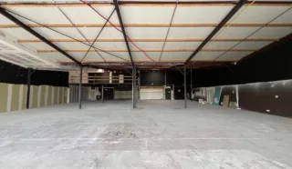  LOCAUX D'ACTIVITES / COMMERCIAUX LA-CHAPELLE-DES-FOUGERETZ 453 m²