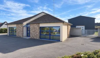  LOCAL D'ACTIVITES BAIN DE BRETAGNE 550 m²