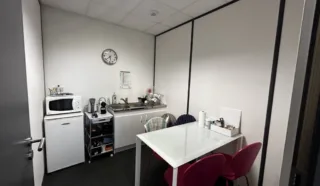  BUREAUX 162 M² CARQUEFOU