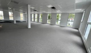  BUREAUX 172 m² TREILLIERES
