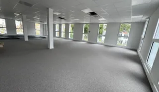  BUREAUX 222 m² TREILLIERES